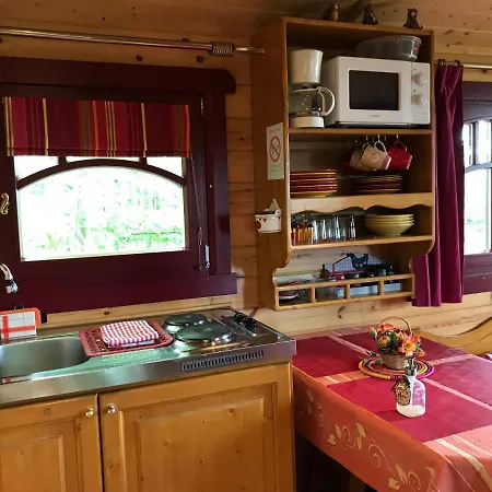 Roulotte Des Elfes - Inclus Une Seance De Sauna Gratuite * Outines
