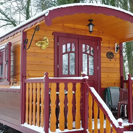 Roulotte Des Elfes - Inclus Une Seance De Sauna Gratuite Outines