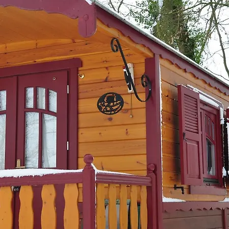 Roulotte Des Elfes - Inclus Une Seance De Sauna Gratuite Outines